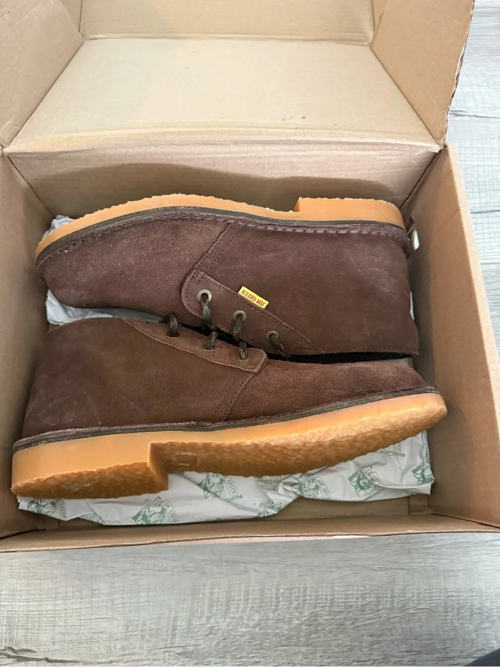 NWT Jim Green Men's Brown Suede Chukka Boots with Gum Crepe Sole
